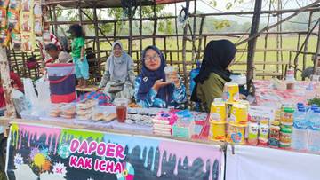  Geliat UMKM di Tengah Serunya Alek Pacu Kuda Wirabraja di Tanah Datar