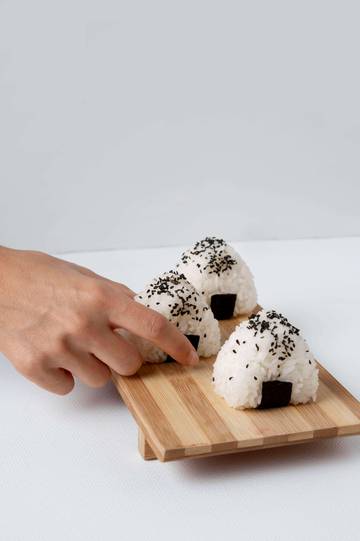 Onigiri Khas Jepang dengan Cita Rasa Nusantara