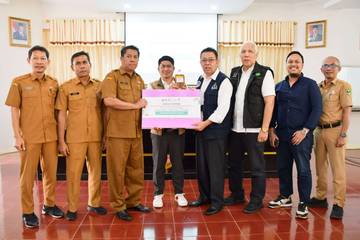 UNP Pasok 1 Ton Solar Hasil Olahan Sampah ke Agam