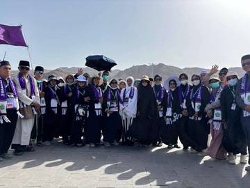 Jemaah Calon Haji Sukamara Sempatkan Ziarah di Madinah