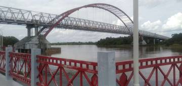 Bawah Jembatan Kahayan Menjadi Daya Tarik Wisata Lokal  