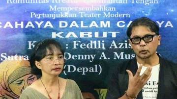 Dosen UIN Apresiasi Pementasan Teater di Taman Budaya