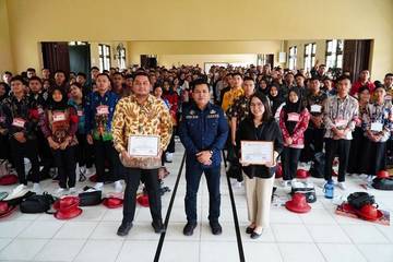 OJK Kalteng Berikan Edukasi Keuangan di FH UPR