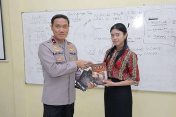 Wakapolda Kalteng jadi Dosen, Sampaikan Bahaya Korupsi