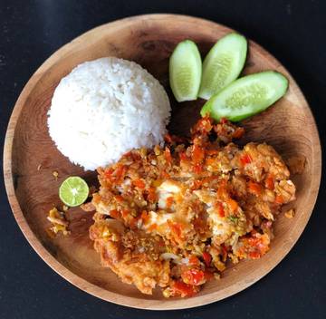 Perbedaan Ayam Gepuk dan Ayam Geprek 