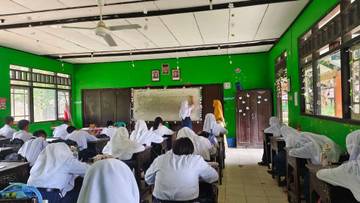 Penerapan 5 Hari Sekolah Disambut Siswa Kobar