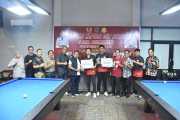 Bupati Kapuas Tutup Turnamen Biliar Bupati Cup