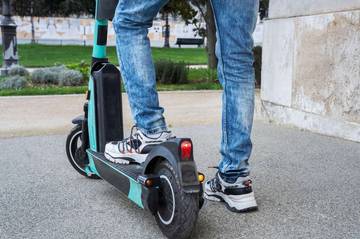 Awal Mula Scooter Listrik Modern Populer