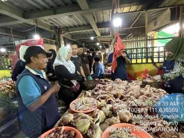 Disperindagkop UKM Kobar Pantau Harga Bahan Pokok
