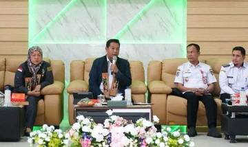 Wabup Barut Tekankan Pentingnya Kerja Cerdas dan Transparansi