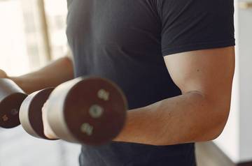 Latihan Tricep Tepat Melatih Lengan Kuat dan Berisi