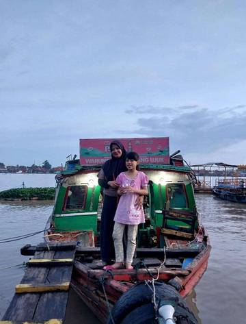 Sensasi Menikmati Kuliner Palembang di Atas Sungai Musi