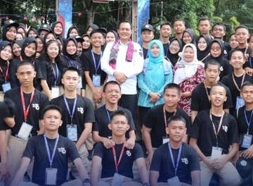 Bupati Edison Bakar Semangat Siswa di SMANSA CUP XIX