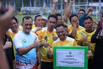 Turnamen Sepak Bola Partai Politik Sumsel Resmi Ditutup