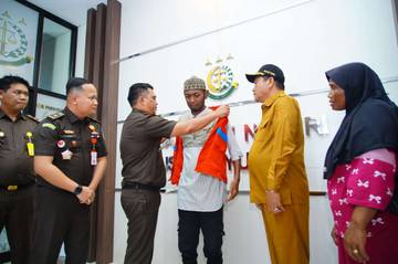 Kejari Muba Lakukan Restorative Justice Penadah Genset Curian   