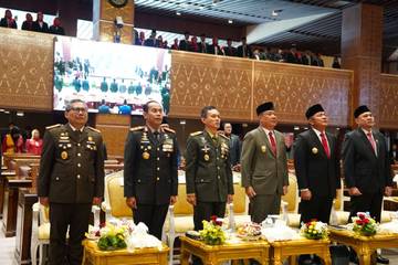 Pangdam II/Swj-Forkopimda Sumsel Simak Pidato Presiden
