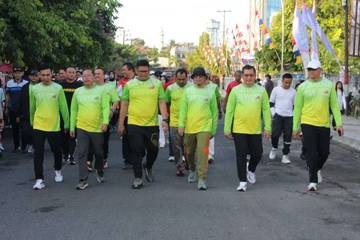 Dandim 0403/OKU Semarakkan Fun Run dan Pangan Murah