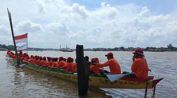 Menjaga Denyut Perahu Bidar di Tengah Modernisasi