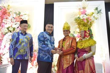 Nikah Massal Palembang Legalkan 44 Pasang Pengantin