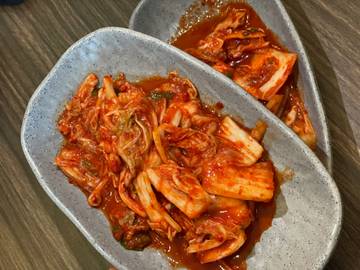 Kimchi: Sayur Fermentasi Korea yang Kaya Manfaat