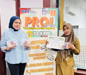 Cara UMKM Pempek Tetap Bertahan di Pasar Digital