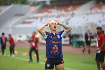 Striker Sumsel United Saling Kejar Gol