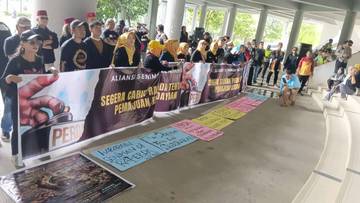 Aliansi Seniman Palembang Gelar Aksi di DPRD Palembang