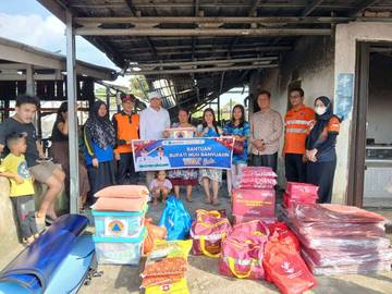 Pemkab Muba Salurkan Bantuan Korban Kebakaran di Sekayu