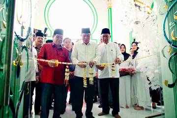 Masjid Al Ikhlas Karang Anyar Simbol Gotong Royong