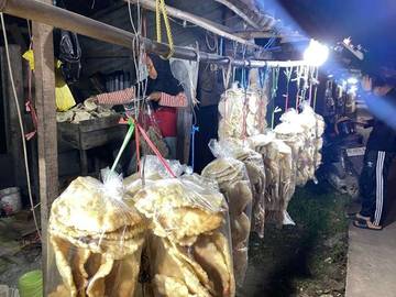 Kemplang Tunu Pipareja Bertahan di Tengah Tantangan Zaman