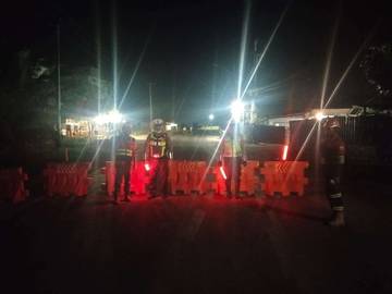 Ada Pemasangan Rolling Launcher Truss, Jalintim Kilometer 71 Ditutup