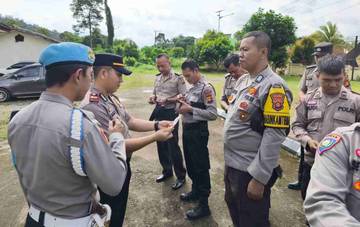 Polsek Semidang Aji Tes Urine dan Periksa Disiplin Anggota