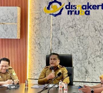 Disnakertrans Muba Pastikan TKA Memiliki Dokumen Legal