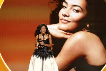Olivia Dean Ukir Prestasi Best New Artist Grammy 2026