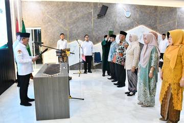 Kakanwil Kemenag Sumsel Lantik Lima Kepala Madrasah
