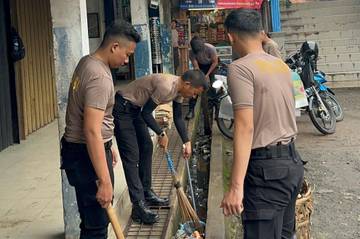 Wakapolres Muba Pimpin Kurve Bersihkan Fasilitas Umum