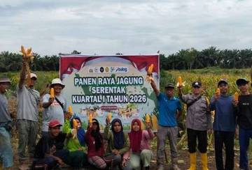 Polsek Gelumbang Dorong Ketahanan Pangan Lewat Panen Jagung