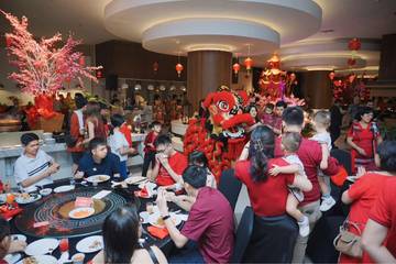Rayakan Imlek, Hotel di Palembang Hadirkan Kuliner dan Barongsai