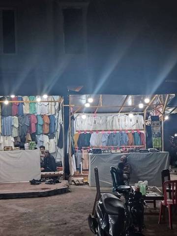 Kehadiran Lapak Musiman di Kota Palu saat Ramadan