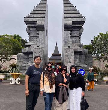 Kenang Sejarah dengan Berwisata di Makam Bung Karno