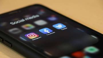 Faktor Ekonomi di Balik Fenomena Konten Viral