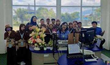 Kunjungan Siswa Islam Cahaya Halifah Ke Pro4 Palu