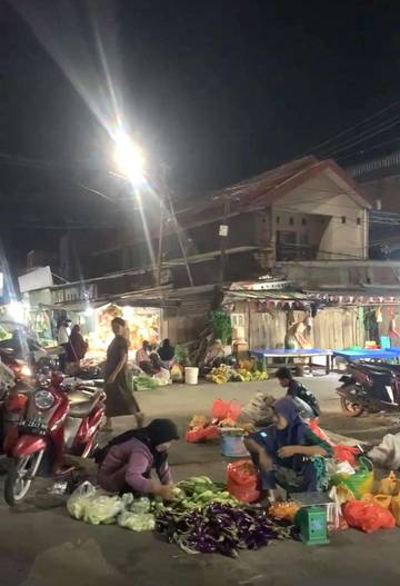 Pasar Subuh Inpres Manonda Palu