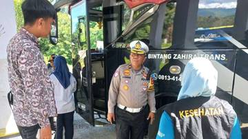 Satgas Preemtif Ops Tinombala Beri Imbauan Keselamatan Berkendara