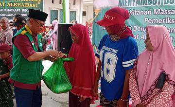 BAZNAS Sulteng Salurkan Sembako dan Khitanan Massal di Donggala