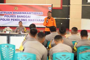 Bhabinkamtibmas Polres Banggai Ikuti Pelatihan Water Rescue Basarnas