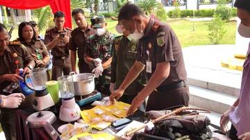 Kejari Palu Kembali Musnahkan Barang Bukti Tindak Pidana