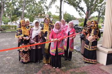 Pesona Bazar Tambual Kuansing di Pekanbaru