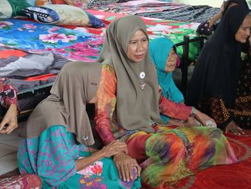 Wakil Bupati Inhil Berbagi Kasih dengan Lansia di Bulan Ramadan