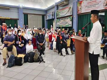 Jamaah Haji Kloter 05 Asal Kampar Tiba